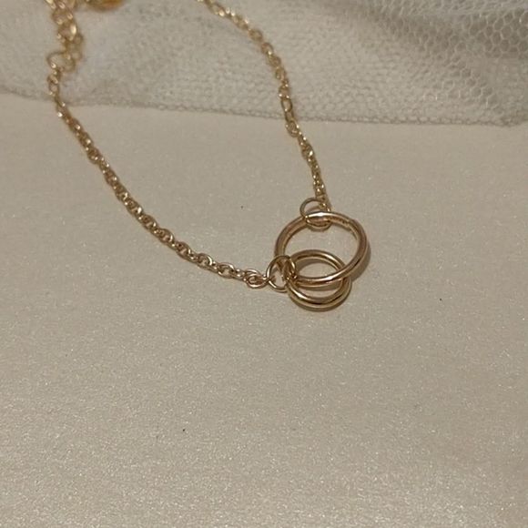 Gold Loops Set! - Picture 7 of 8